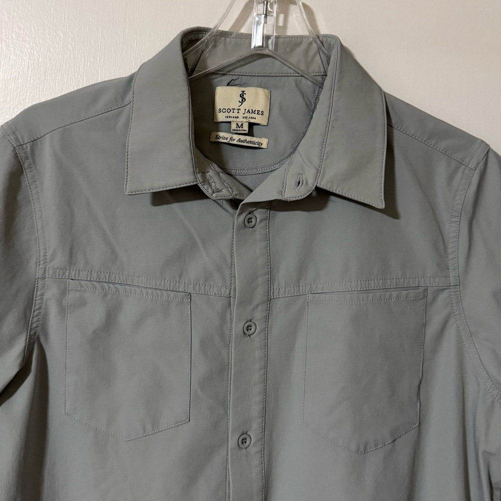 Men's Casual Gray Button-Down Shirt - Picture 2 of 6